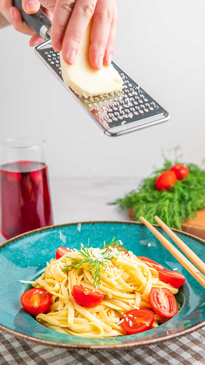features-image-of-graters